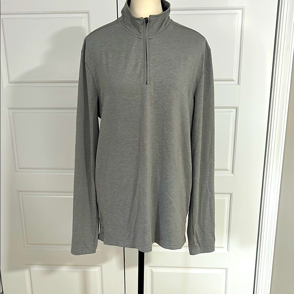 2xist Gray Long Sleeve Athletic Tee with Zipper and Moisture Wicking Material